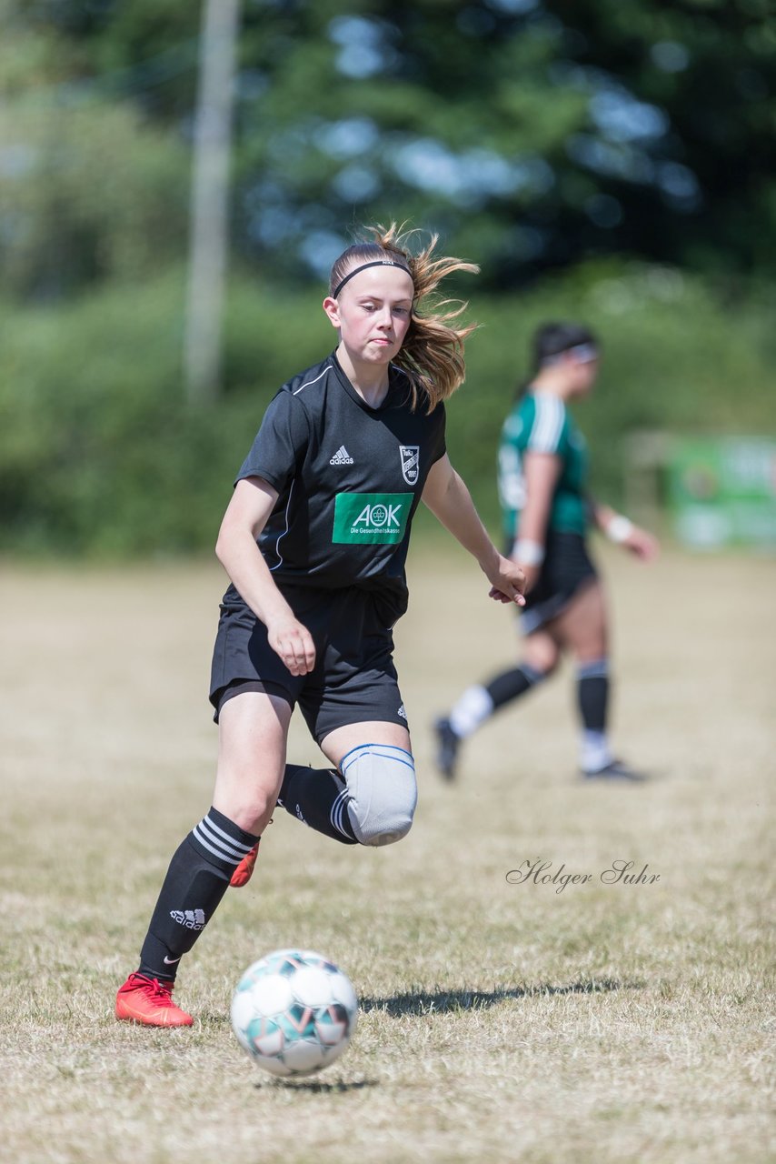 Bild 221 - wBJ TuRa Meldorf/Buesum - JFV Luebeck : Ergebnis: 1:0